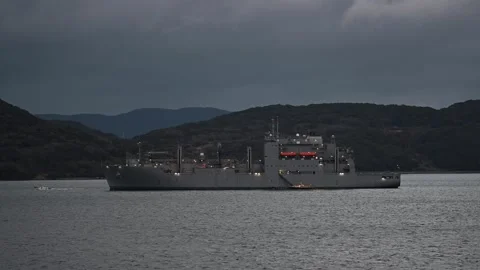 Navy logistical support ship moored in harbor 库存影片 337701048