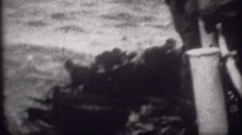 Navy World War 2 - Archival footage of Ships transferred from 8mm film 库存影片 41280171
