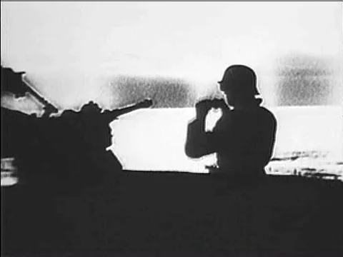 The Nazis prepare for invasion by setting up obstacles, dropping mines in theƒ Vídeos de archivo 75790821