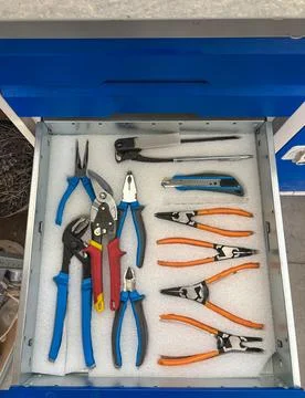 A neatly organized set of various hand tools Foto stock