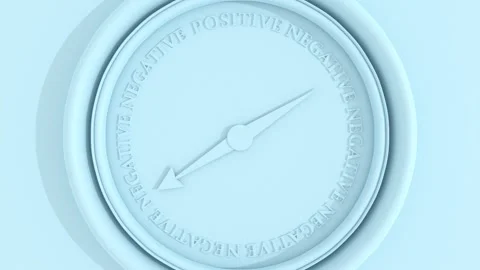 The needle of compass points to the word positive ignoring the words negative Vídeo Stock 318335399