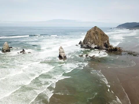 The Needles &amp; Haystack Rock at Cannon Beach, Oregon Stock Photos