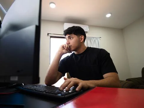 Negotiating, Analyzing and Learning from Home Stock Photos