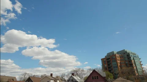 Neighborhood Cloud 4k Timelapse Vídeos de archivo 129850091