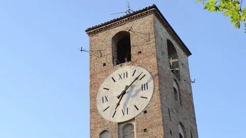 Neive, tilt up view on the medieval clock tower of Neive, Langhe, Italy Видео 79305742