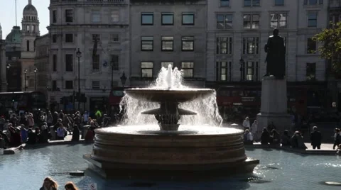 Nelson's Column and Trafalgar Square in Central London UK 스톡 동영상 43152199