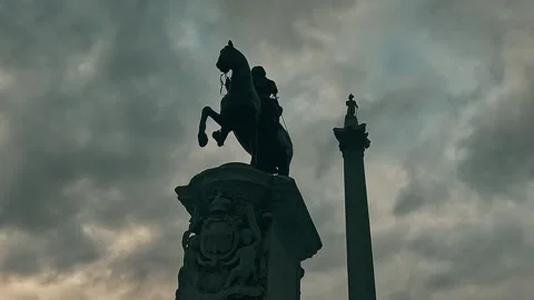 Nelson's Column In Trafalgar Square Cloud Time Lapse Stock Footage 253492624