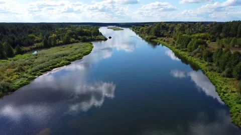 Neman River, Belarus. Beautiful view of the river from a bird's eye view. 스톡 동영상 225308340