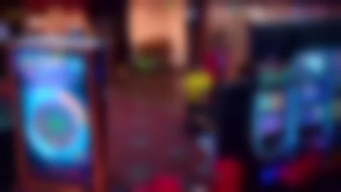 Neon arcade lights with smooth horizontal pan motion scene 库存影片 332511422