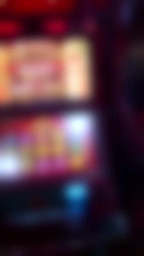 Neon arcade lights with smooth horizontal pan motion scene Vidéo 332511584