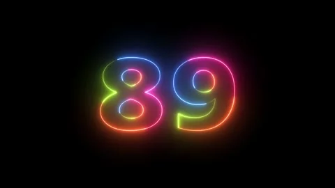 Neon light glowing number 89 on black background Vidéo 330556630