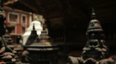 Nepal Temple Statue CU track 動画素材 8688668