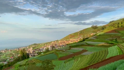 Nepal van Java Dusun Butuh Village Sumbing Mountain Sunrise Vidéo 331996457