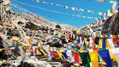 Nepal waving prayer flags Stock Footage 99363204