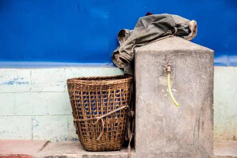 Nepali basket 库存照片