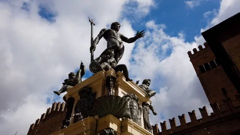 Neptune of Bologna Hyperlapse Stock Footage 125906084