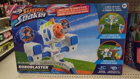 Nerf Super Soaker Retailer 스톡 동영상 197856971