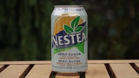 Nestea zero sugar naturally flavoured lemon iced tea can soda pop outdoors Vídeo Stock 249425065