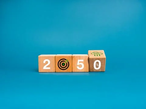 Net zero by 2050. Reduce CO2 emissions, carbon dioxide reduction, limit cli.. Stock Photos