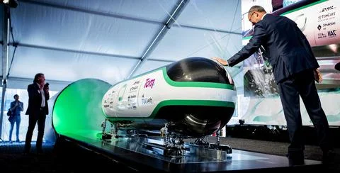 Netherlands Hyper Loop Capsule - Jun 2016 스톡 사진
