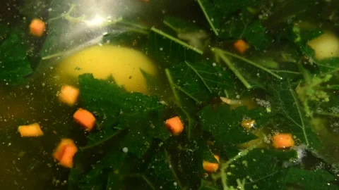 Nettle soup is being prepared Видео 321342367