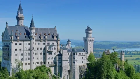 Neuschwanstein Castle medium handheld Stock Footage 132688737