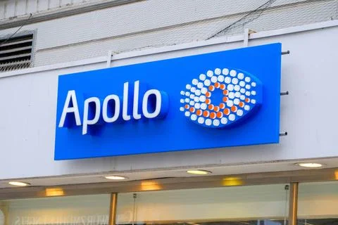  Neuss 22.06.2021 Apollo Optiker Logo Neuss Nordrhein-Westfalen Deutschlan... Stock Photos