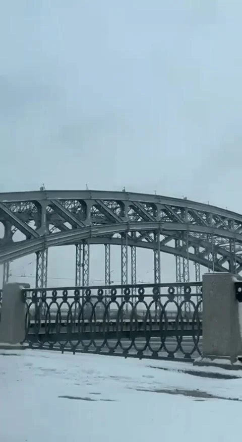 Neva River Bridge View from Moving Car in Saint Petersburg, Feb 16 2025 Vídeos de archivo 330942045