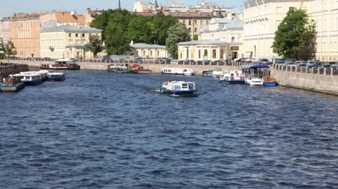 Neva river Vídeo Stock 6881300