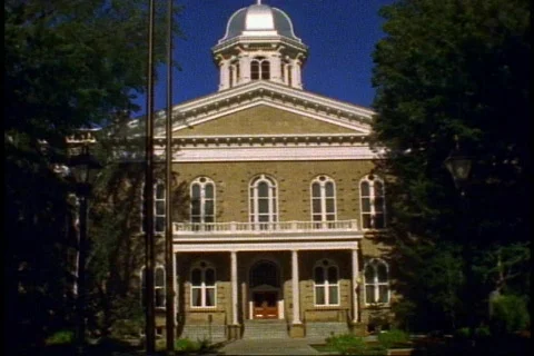 Nevada State Capitol Building, Carson City, medium shot, tilt up Vídeos de archivo 869231