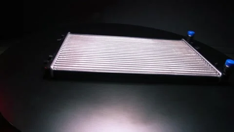 A new aluminum radiator Vídeo Stock 244042050