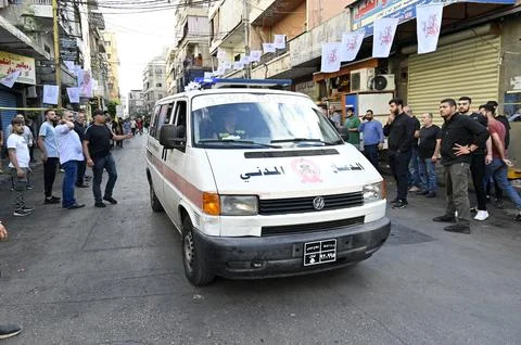 New blasts reported in Beirut, one day after exploding pagers killed 12, Lebanon 库存照片