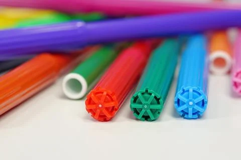 New colored plastic felt-tip pens Stockfoto's