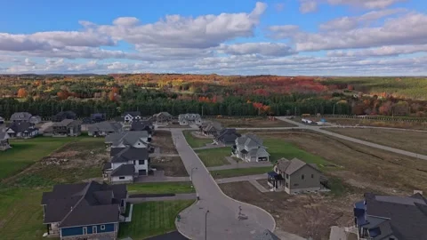 New Construction Homes In A Housing Development To Help Ontario's Housing Видео 328546987