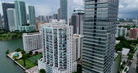 New Elysee tower on Biscayne Bay Stock Footage 156968888