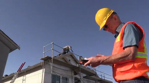 New home building progress, roofer contractor Stock-Footage 31578825