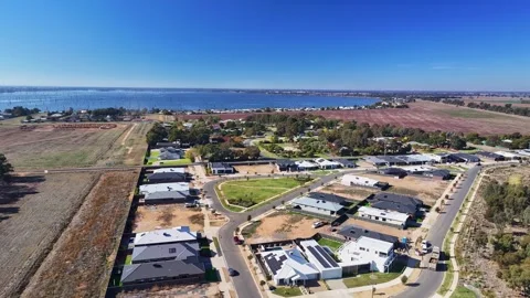 New housing project overlooking Lake Mulwala Stock Footage 277967970