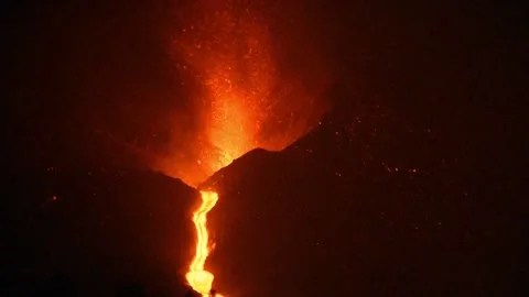 New lava flow causes great destruction on Spain's La Palma island, Santa Cruz de Stock-Footage 204063845