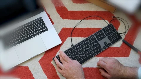 New Magic Keyboard with Numeric Keypad Space Gray unboxing 動画素材 89011076