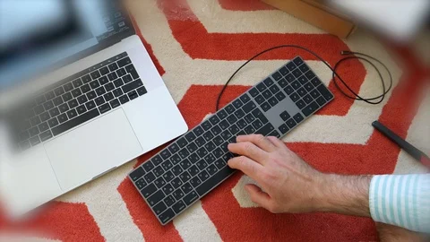 New Magic Keyboard with Numeric Keypad Space Gray unboxing 動画素材 89011098