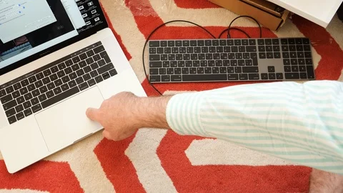 New Magic Keyboard with Numeric Keypad Space Gray unboxing 動画素材 89011124