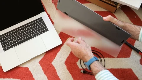 New Magic Keyboard with Numeric Keypad Space Gray unboxing 動画素材 89011169