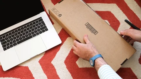 New Magic Keyboard with Numeric Keypad Space Gray unboxing 動画素材 89011211