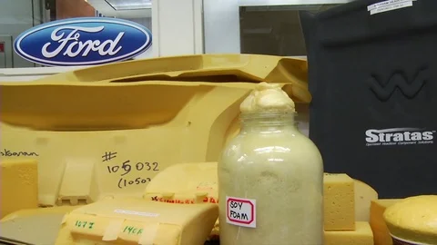 New Materials Lab at Ford Motor Company Vidéo 75865599