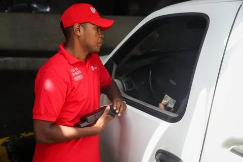 New method for gasoline distribution implementation in Caracas, Venezuela - 21 S 스톡 사진