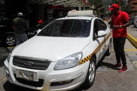 New method for gasoline distribution implementation in Caracas, Venezuela - 21 S 스톡 사진