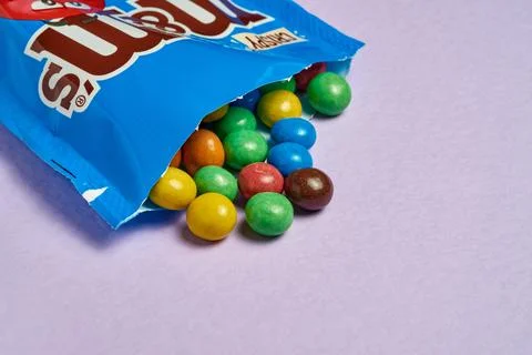 New MMs crispy Stock Photos