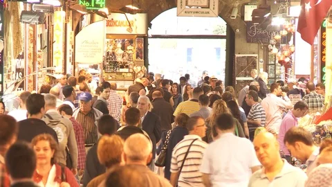 New mosque and crowded place in Eminonu, Turkey istanbul 2015 Stock Footage 128952789