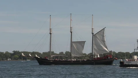 New normal post COVID with crowds of tourists and people in the city and boats Video stock 158943907