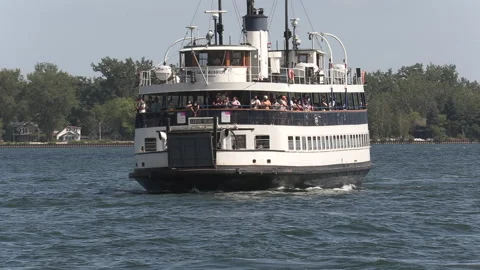 New normal post COVID with crowds of tourists and people in the city and boats Video stock 158944637